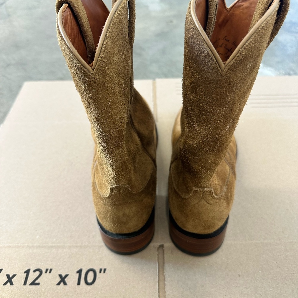 Ariat Men’s Bench Made Clanton Western Boots – Oiled Tan Roughout, Size 10D - Picture 4 of 10